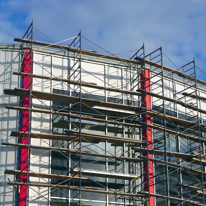 Professional scaffolding contractors